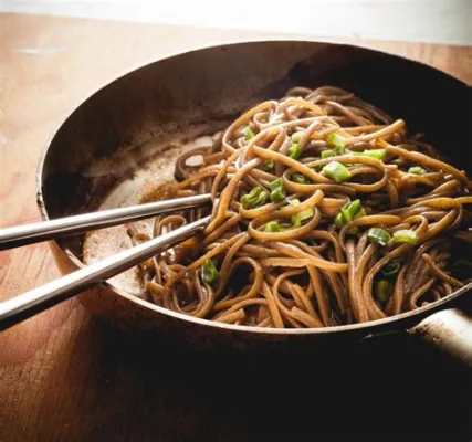  Ji'an Stadens Skål: En Krämig och Aromatisk Umami-Explosion i Varje Tugga!